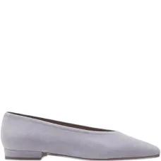 Туфли с заостренным носком Туфли с заостренным носком