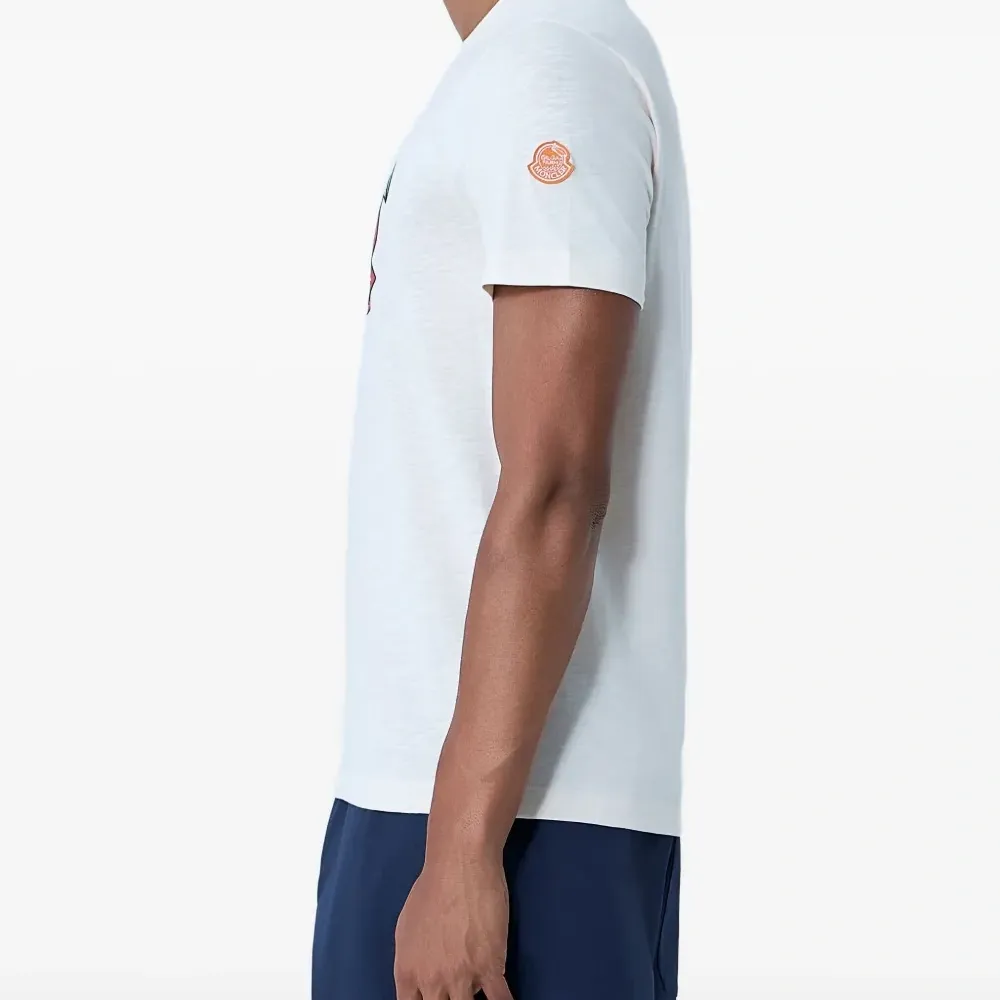 Футболка с логотипом и круглым вырезом