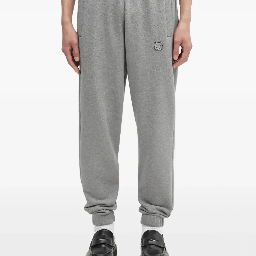 джогеры с вышивкой