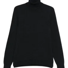 свитер с высоким воротником