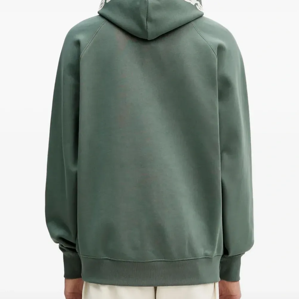 худи с логотипом