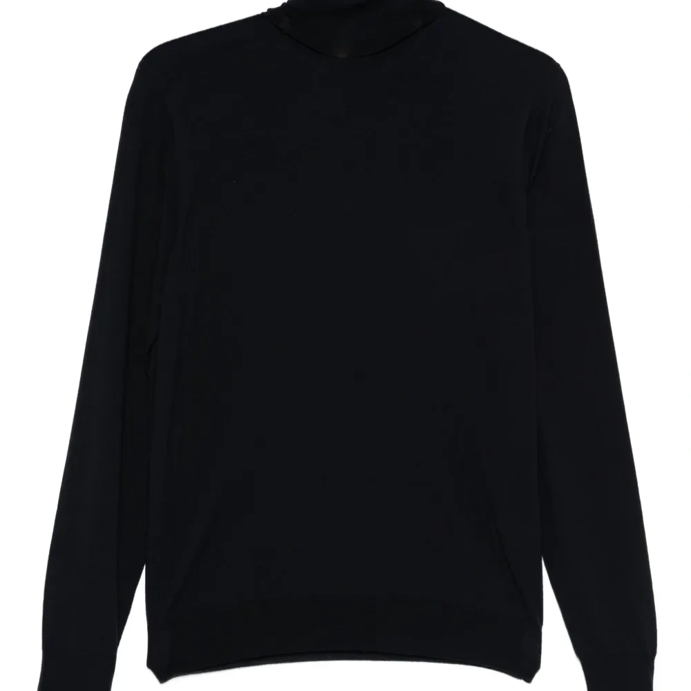 свитер с высоким воротником