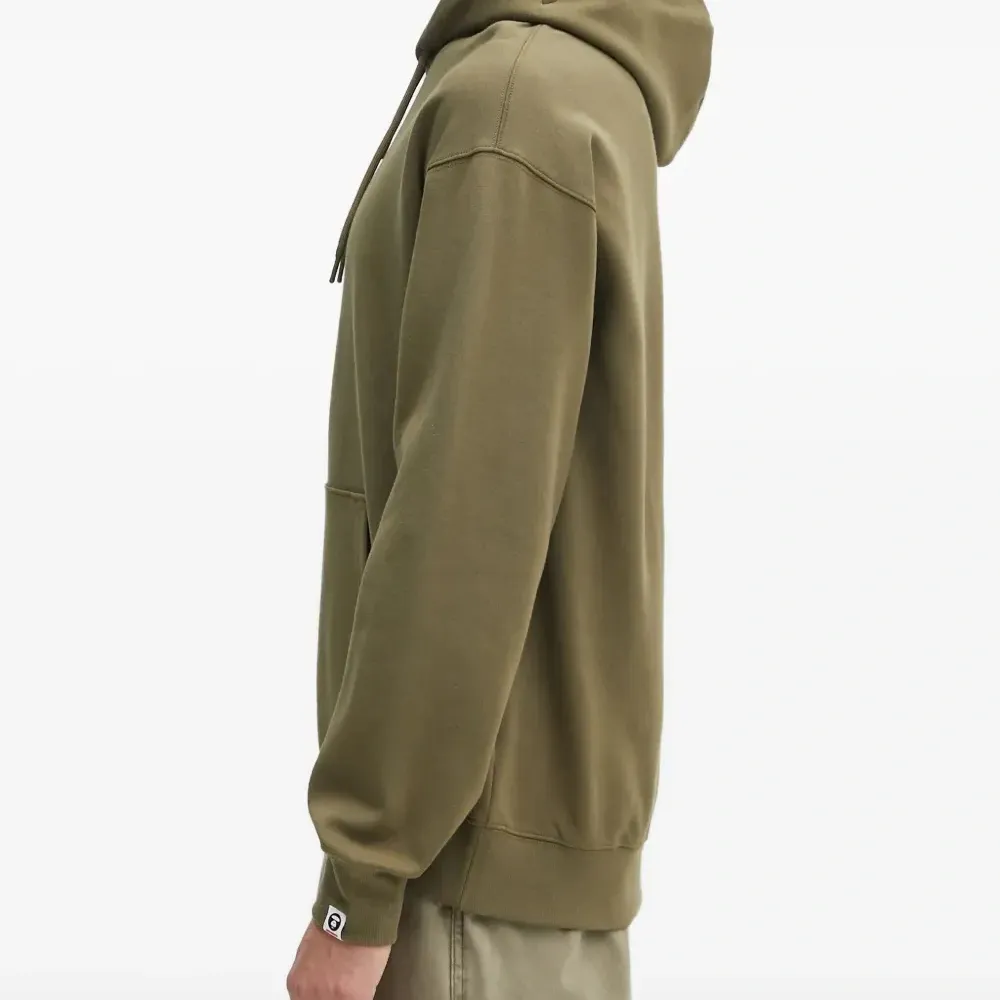 худи с вышитым логотипом