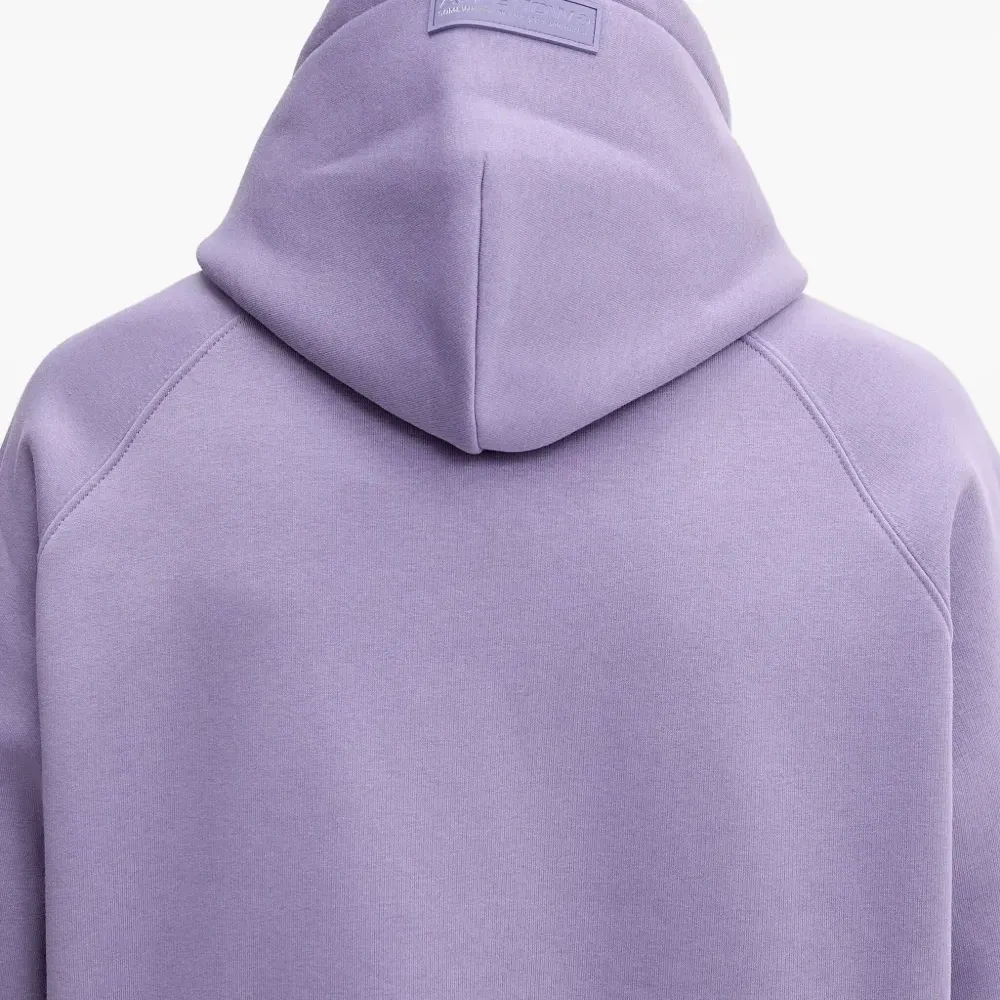 худи с накладным карманом и логотипом