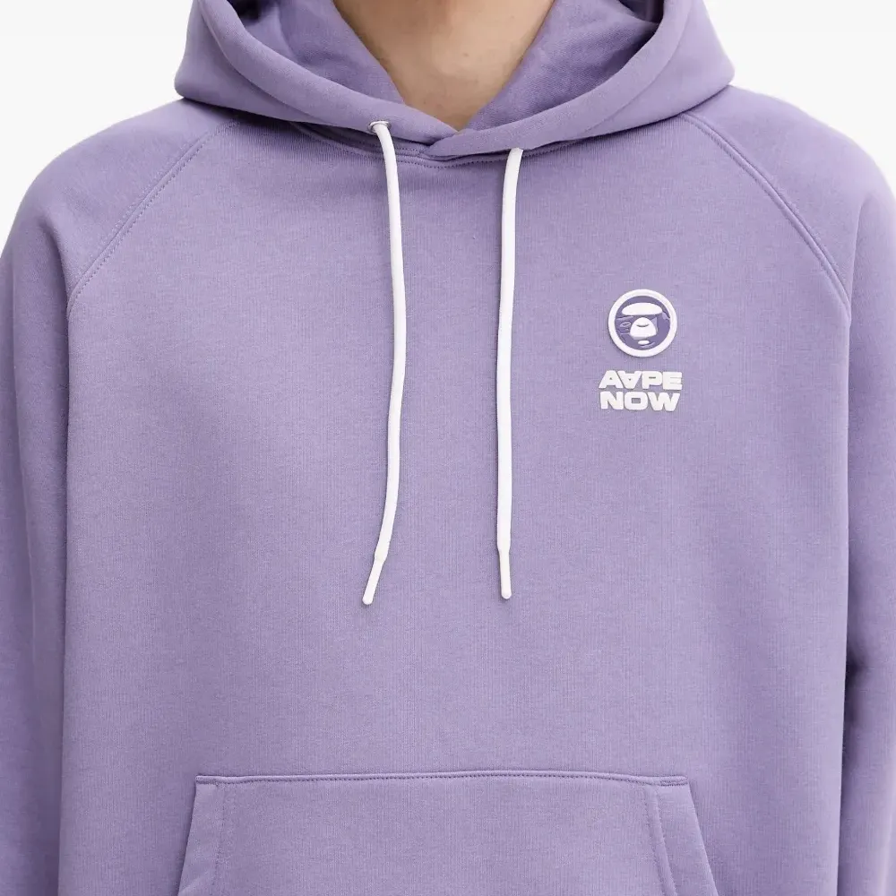 худи с накладным карманом и логотипом