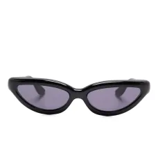 Солнцезащитные очки в оправе 'кошачий глаз' Солнцезащитные очки в оправе 'кошачий глаз'