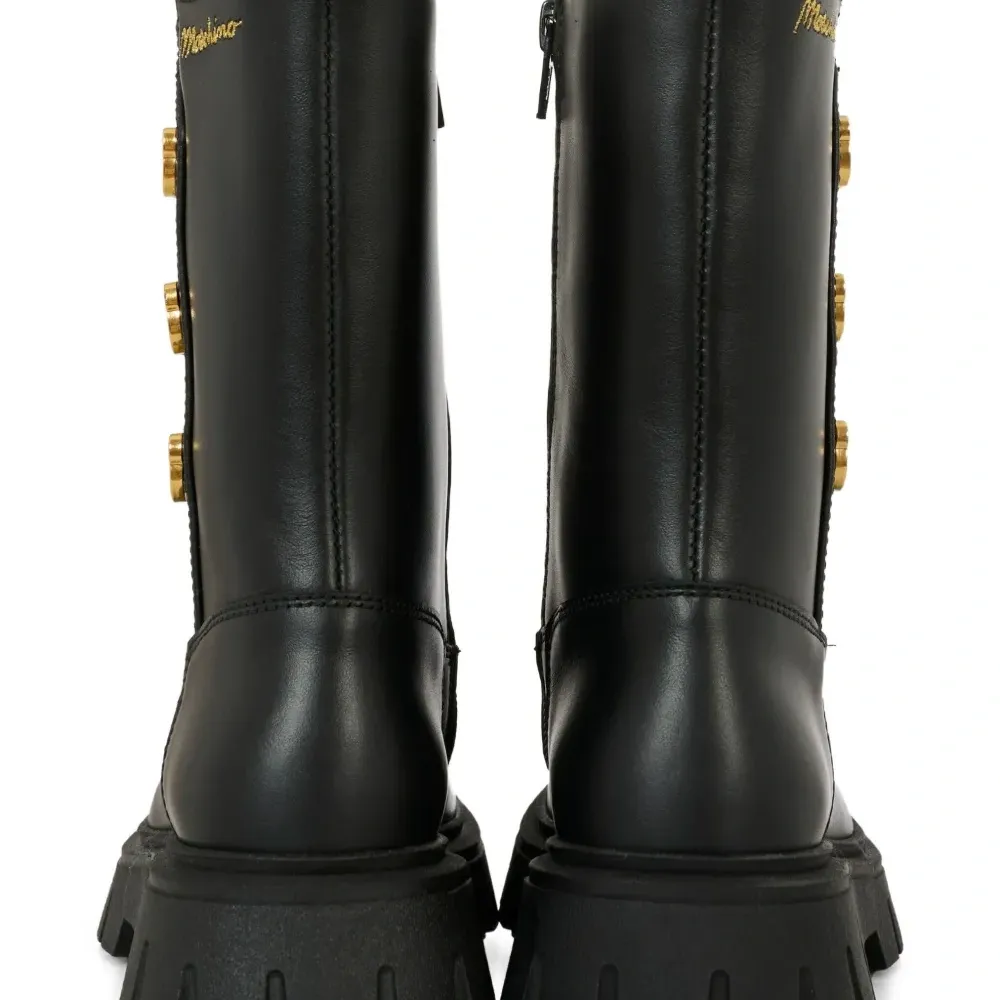 ботинки на массивной подошве