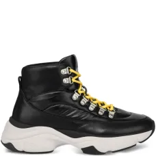 Массивные кроссовки на шнуровке