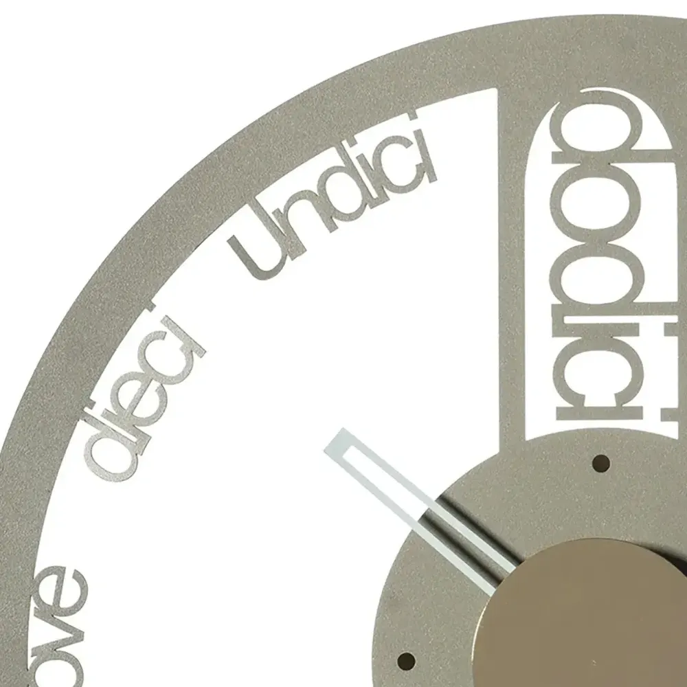 Настенные часы с вырезами (44 см) Настенные часы с вырезами (44 см)