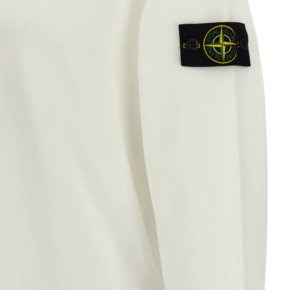 толстовка с круглым вырезом и логотипом толстовка с круглым вырезом и логотипом