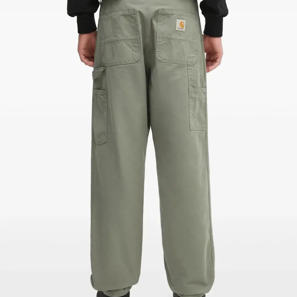 брюки карго с нашивкой-логотипом