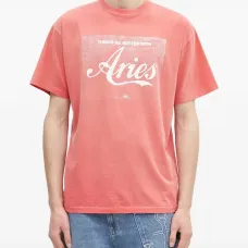 футболка с логотипом