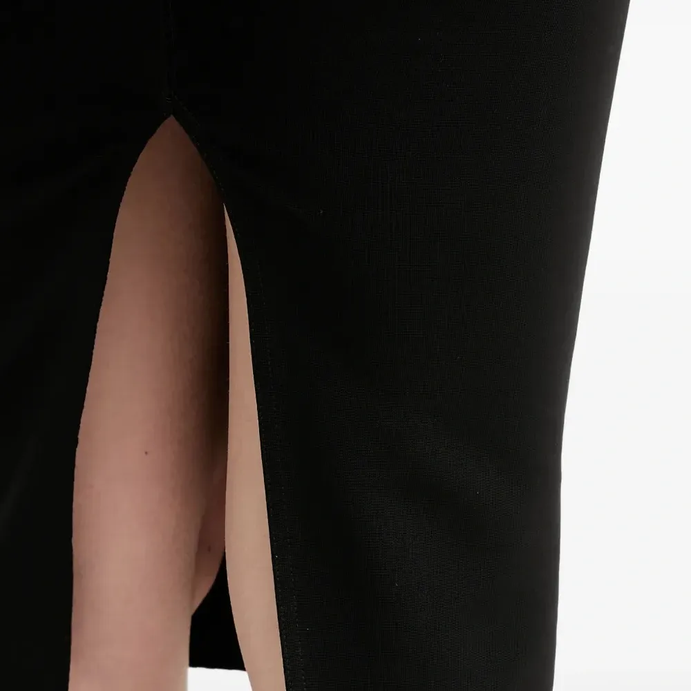 Миди-юбка с разрезом Миди-юбка с разрезом