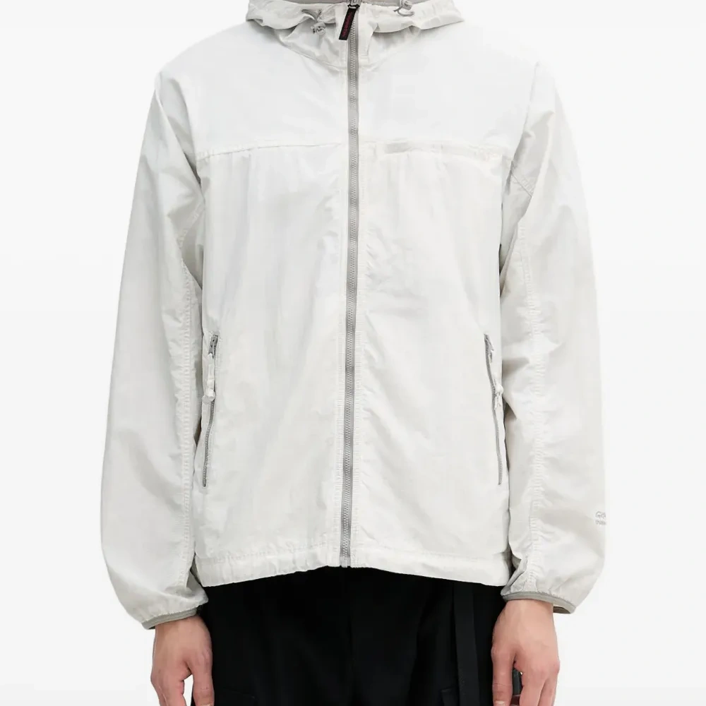 куртка на молнии с капюшоном