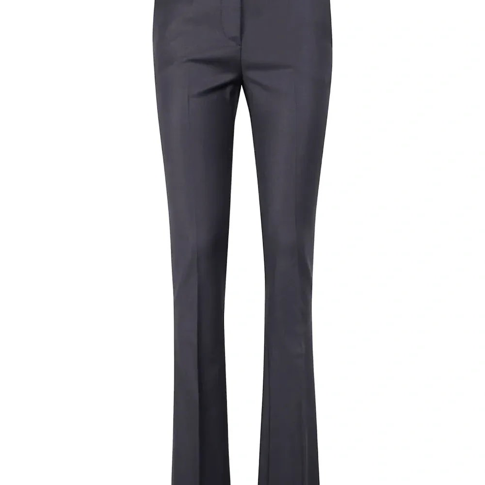 Брюки строгого кроя