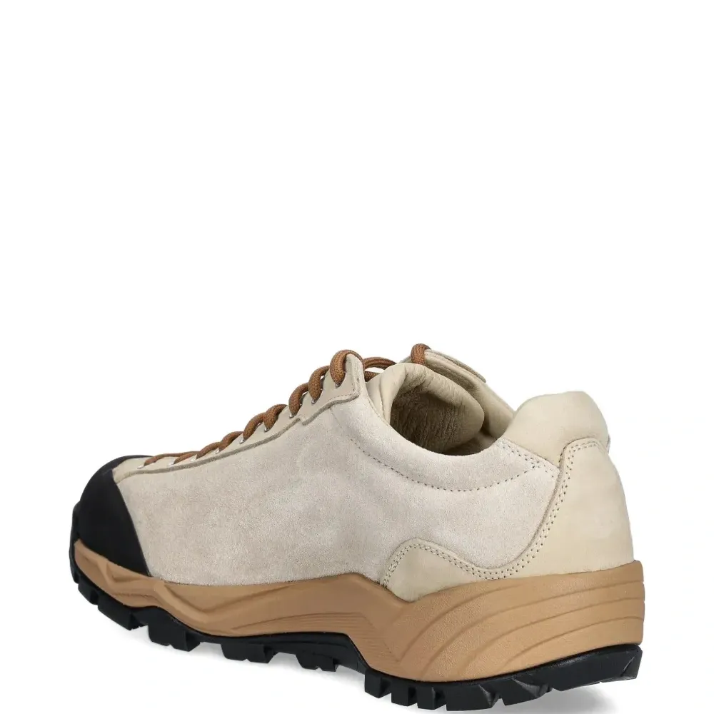 Кроссовки Movida Stella Alpina с цветочной вышивкой Кроссовки Movida Stella Alpina с цветочной вышивкой