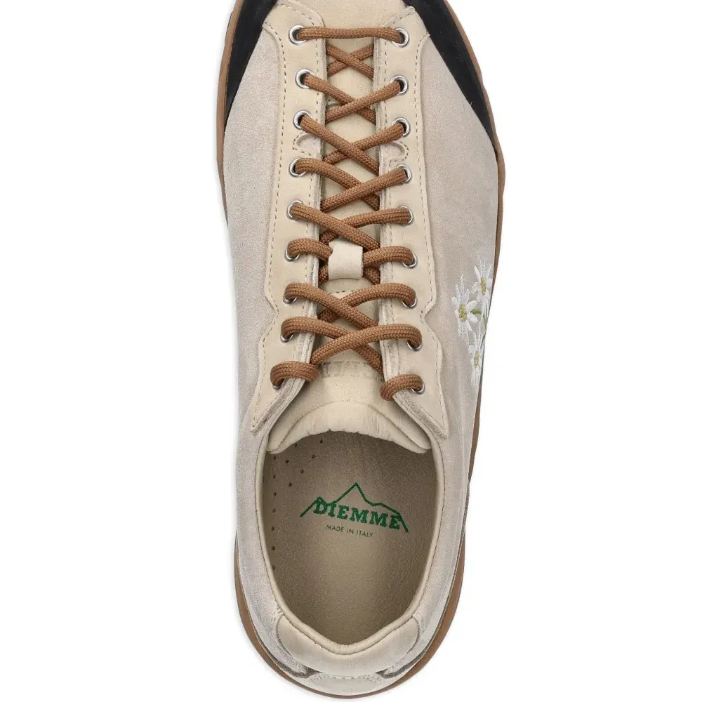 Кроссовки Movida Stella Alpina с цветочной вышивкой Кроссовки Movida Stella Alpina с цветочной вышивкой