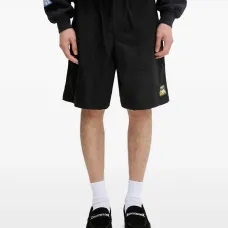 Шорты с накладным карманом