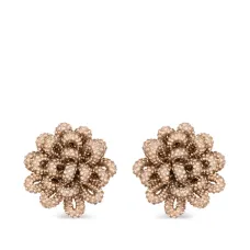 Серьга с цветочным декором