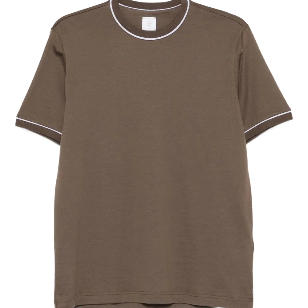 Футболка с контрастной отделкой