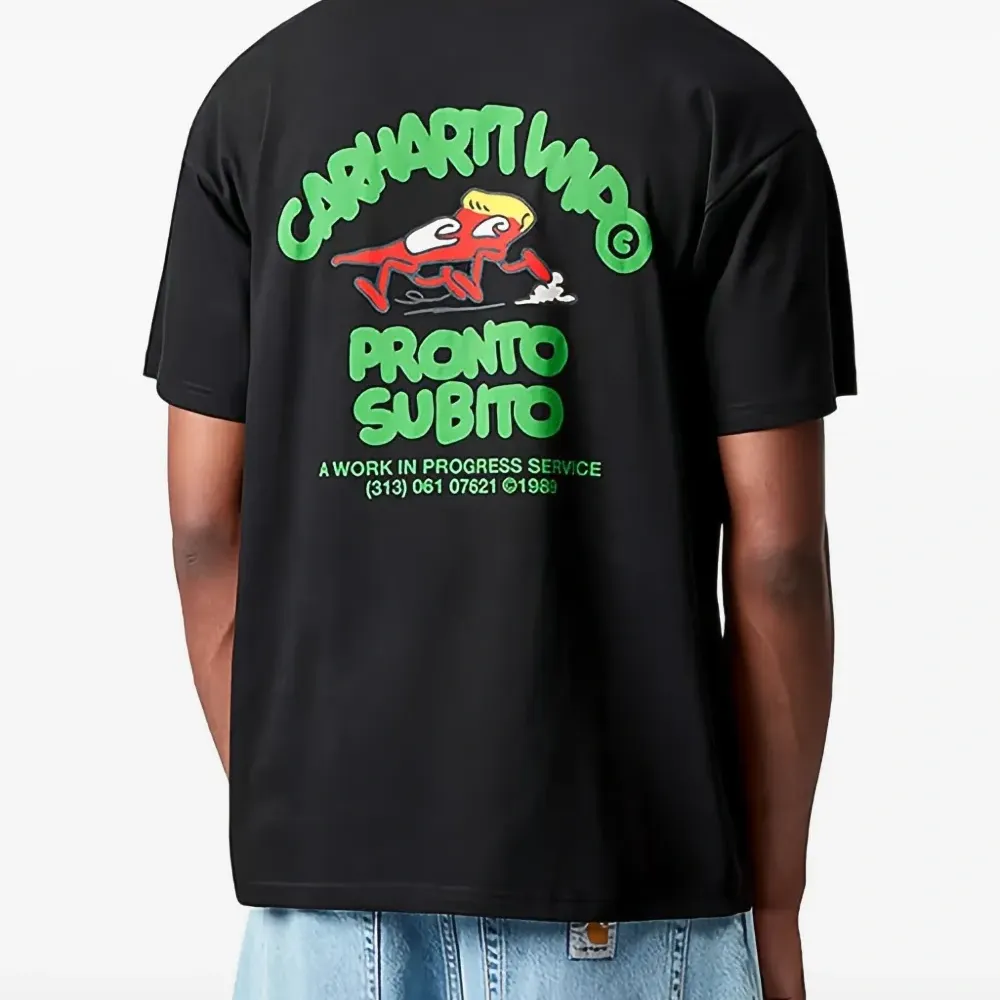 Футболка с графичным принтом Футболка с графичным принтом