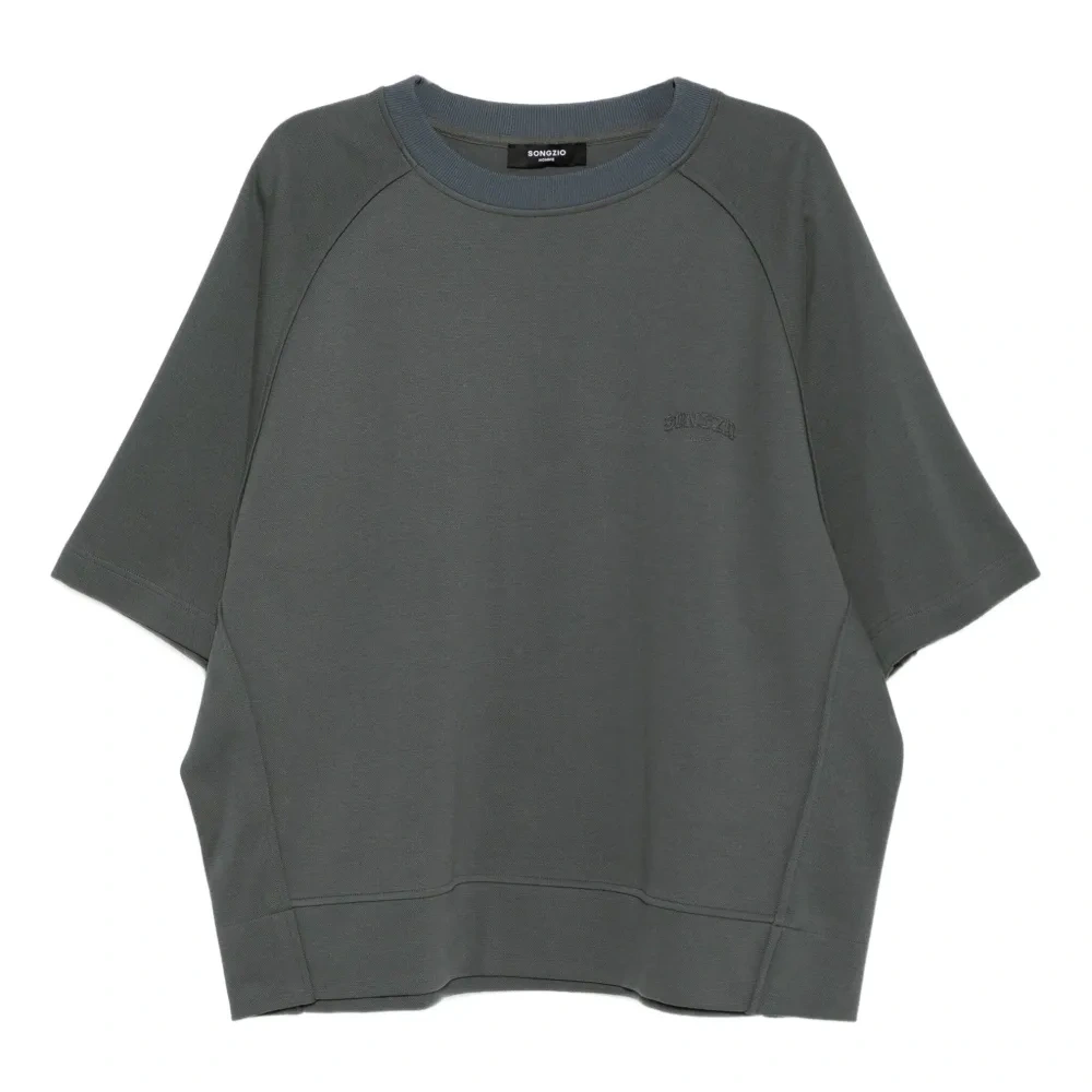 футболка с рукавами реглан