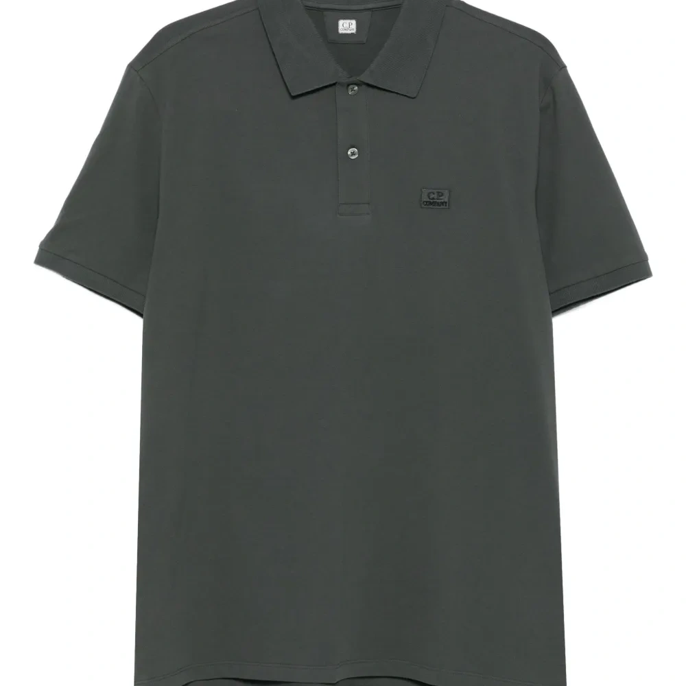 Рубашка поло с вышитым логотипом