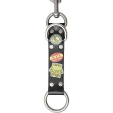 брелок с нашивками