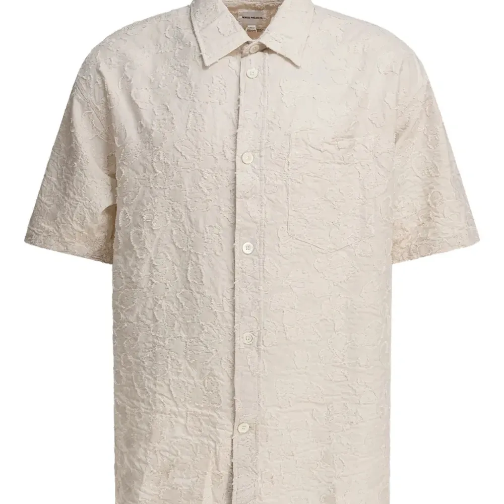 Фактурная рубашка с короткими рукавами