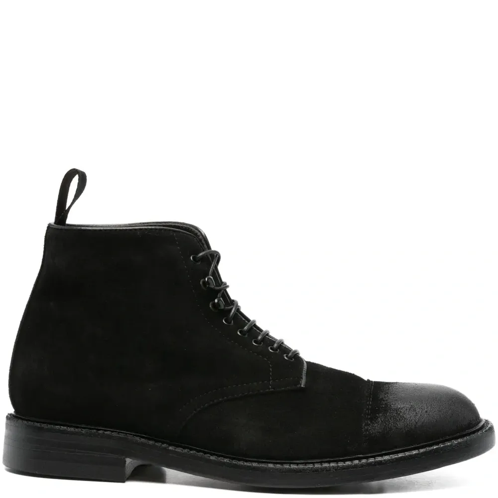 ботинки на шнуровке