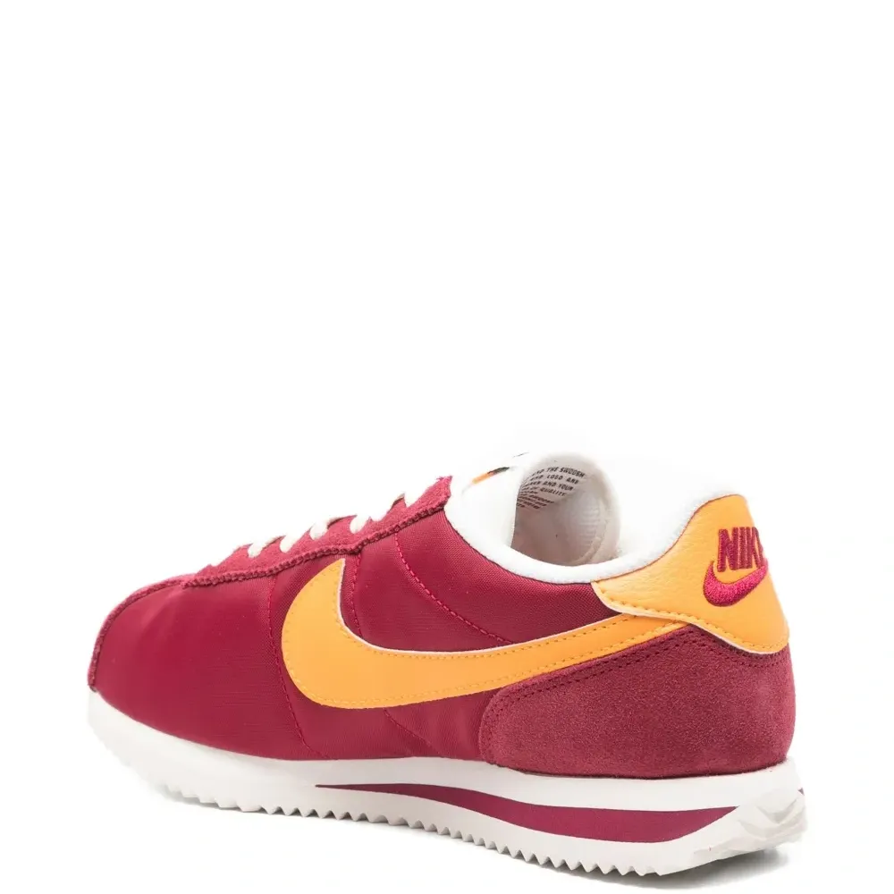 Кроссовки с логотипом Swoosh