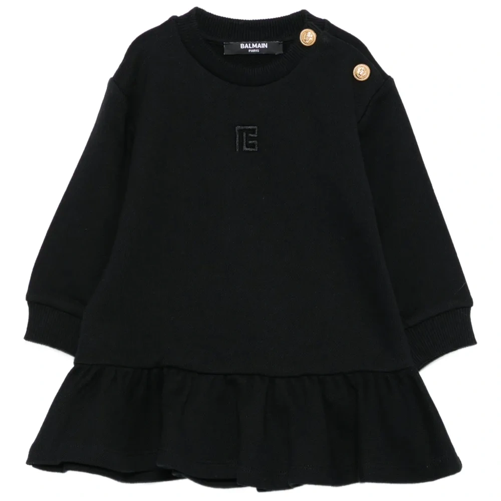 платье с оборками и вышитым логотипом