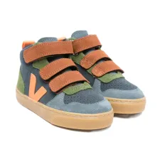 Кроссовки на липучках