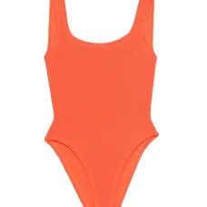 Купальник с квадратным вырезом