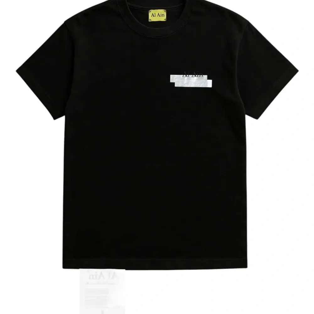 футболка с контрастной вставкой