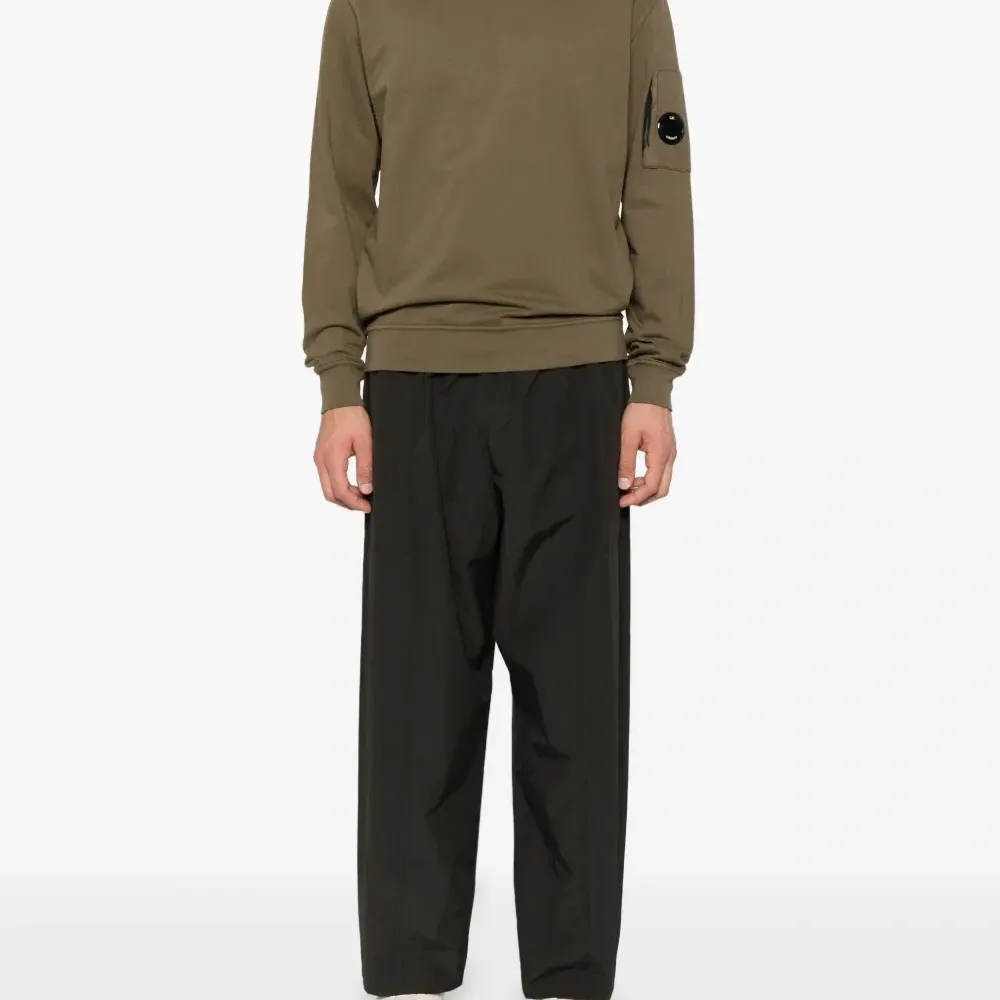 Толстовка с карманом и декором Lens Толстовка с карманом и декором Lens