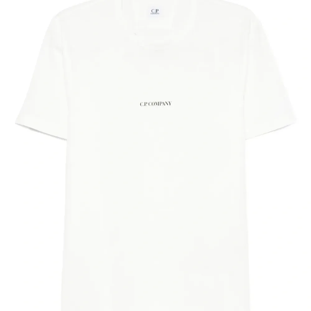 Футболка с круглым вырезом