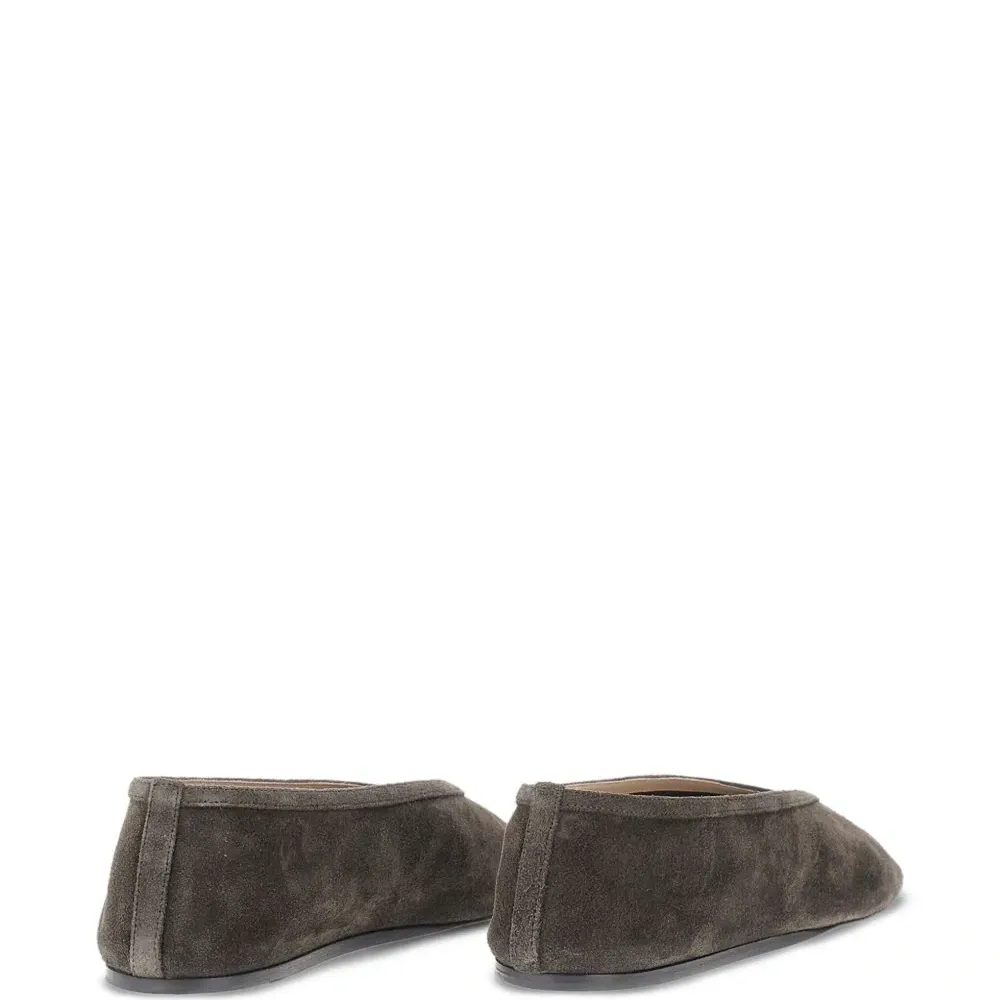 Балетки с заостренным носком