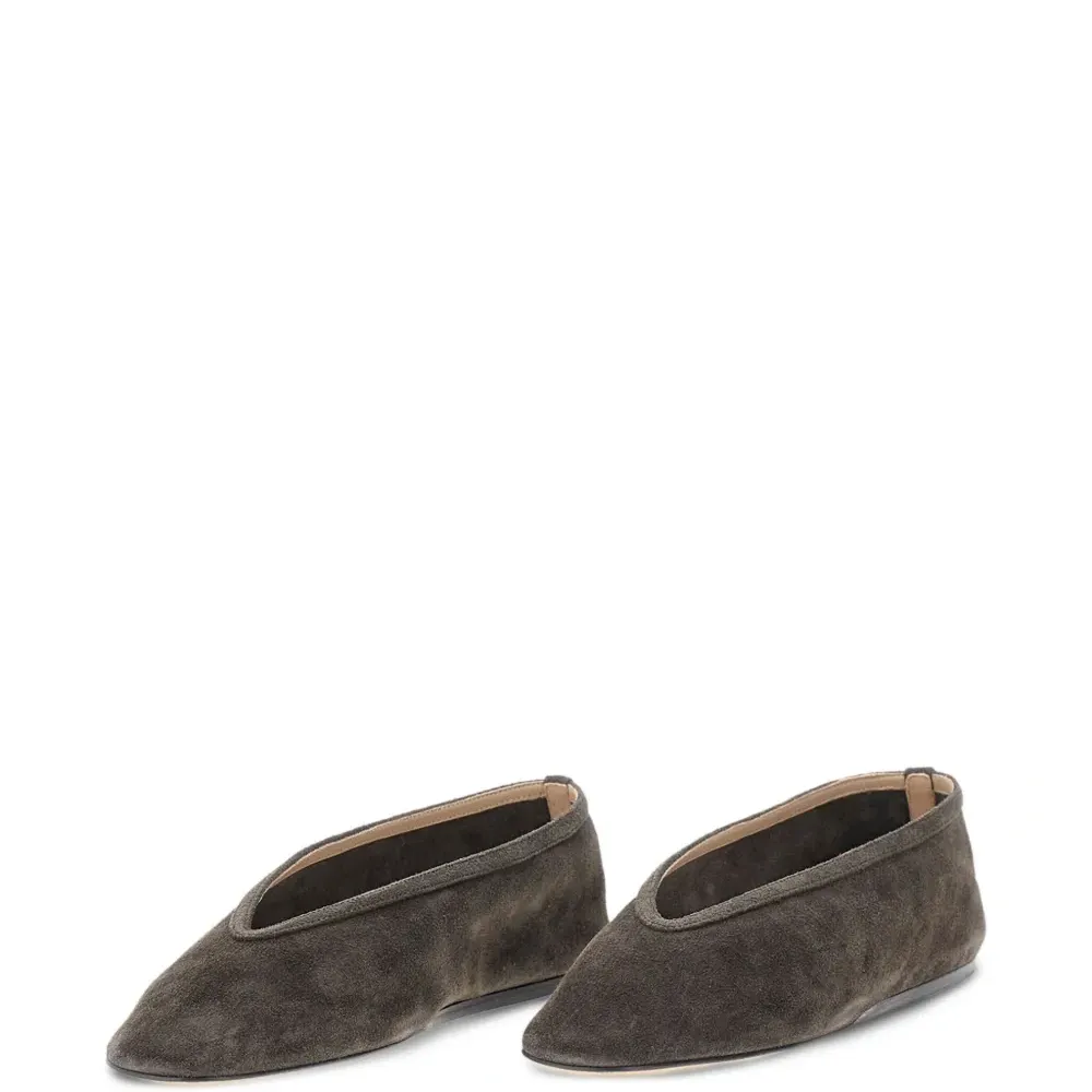 Балетки с заостренным носком