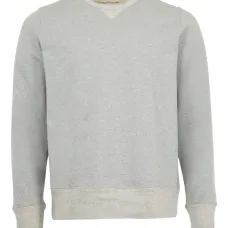 свитер с круглым вырезом