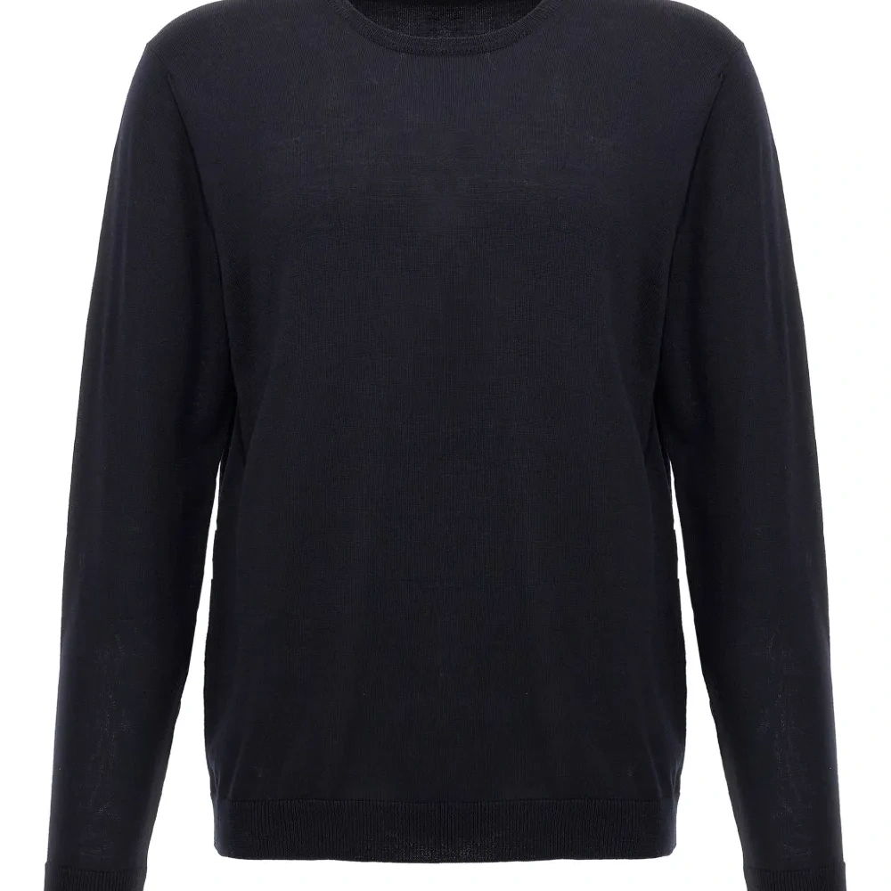 свитер из шерсти мериноса