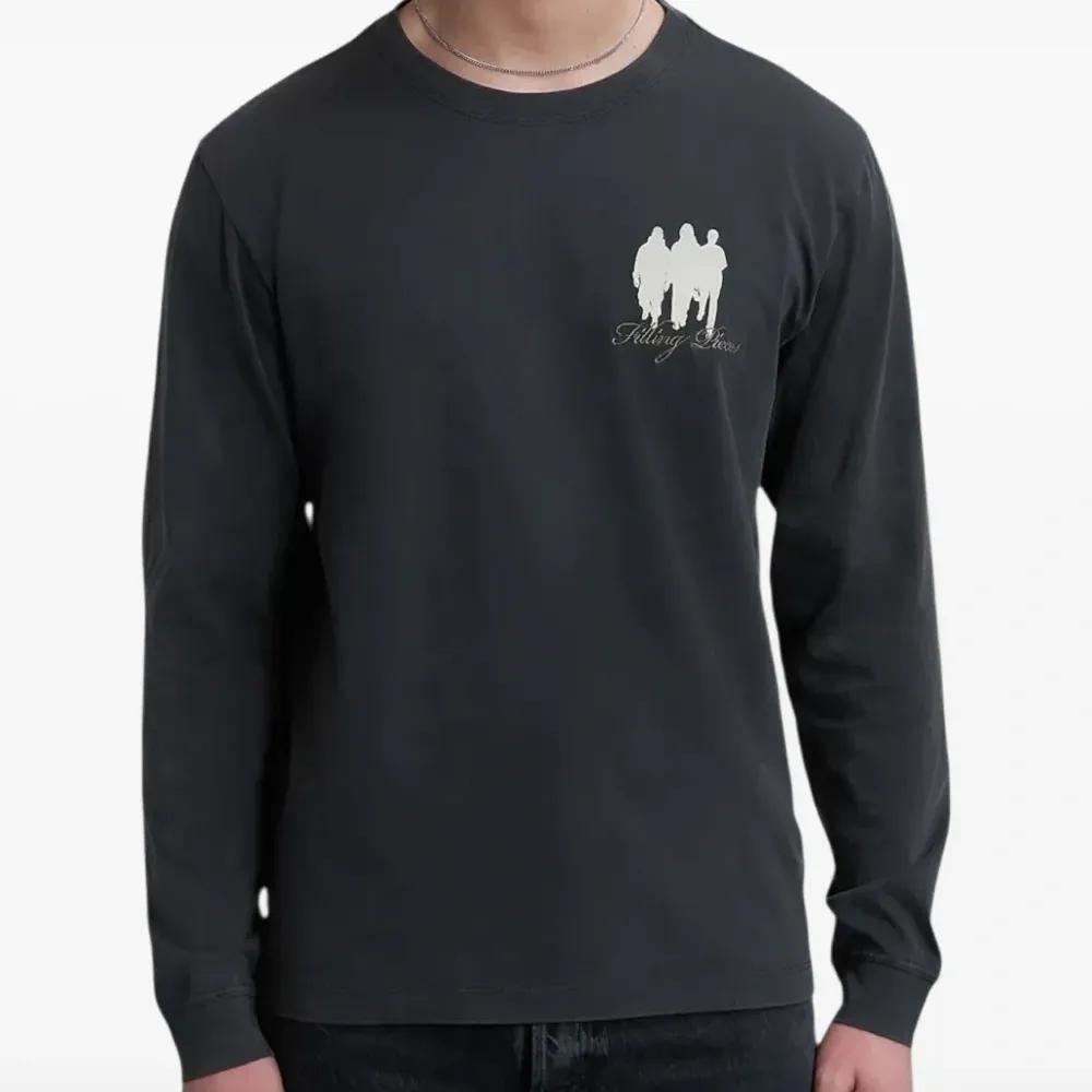 футболка с длинными рукавами и принтом футболка с длинными рукавами и принтом