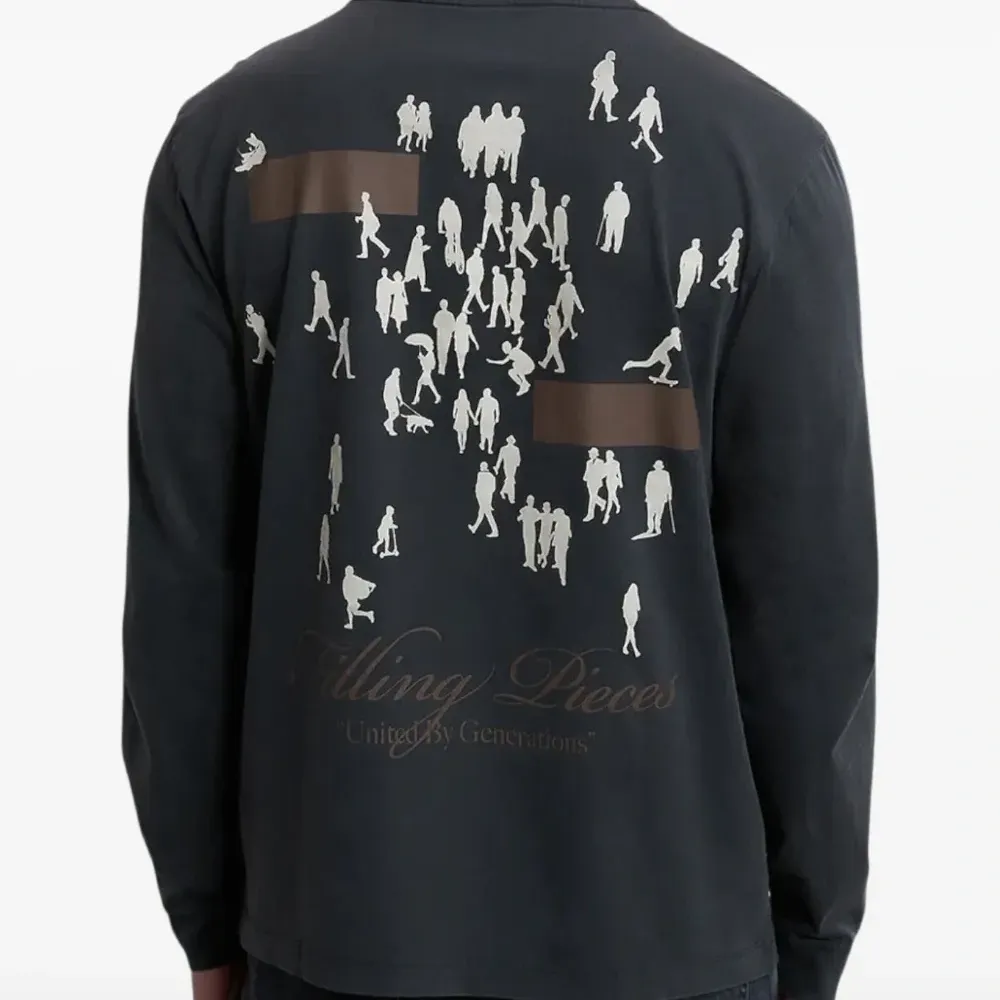 футболка с длинными рукавами и принтом футболка с длинными рукавами и принтом