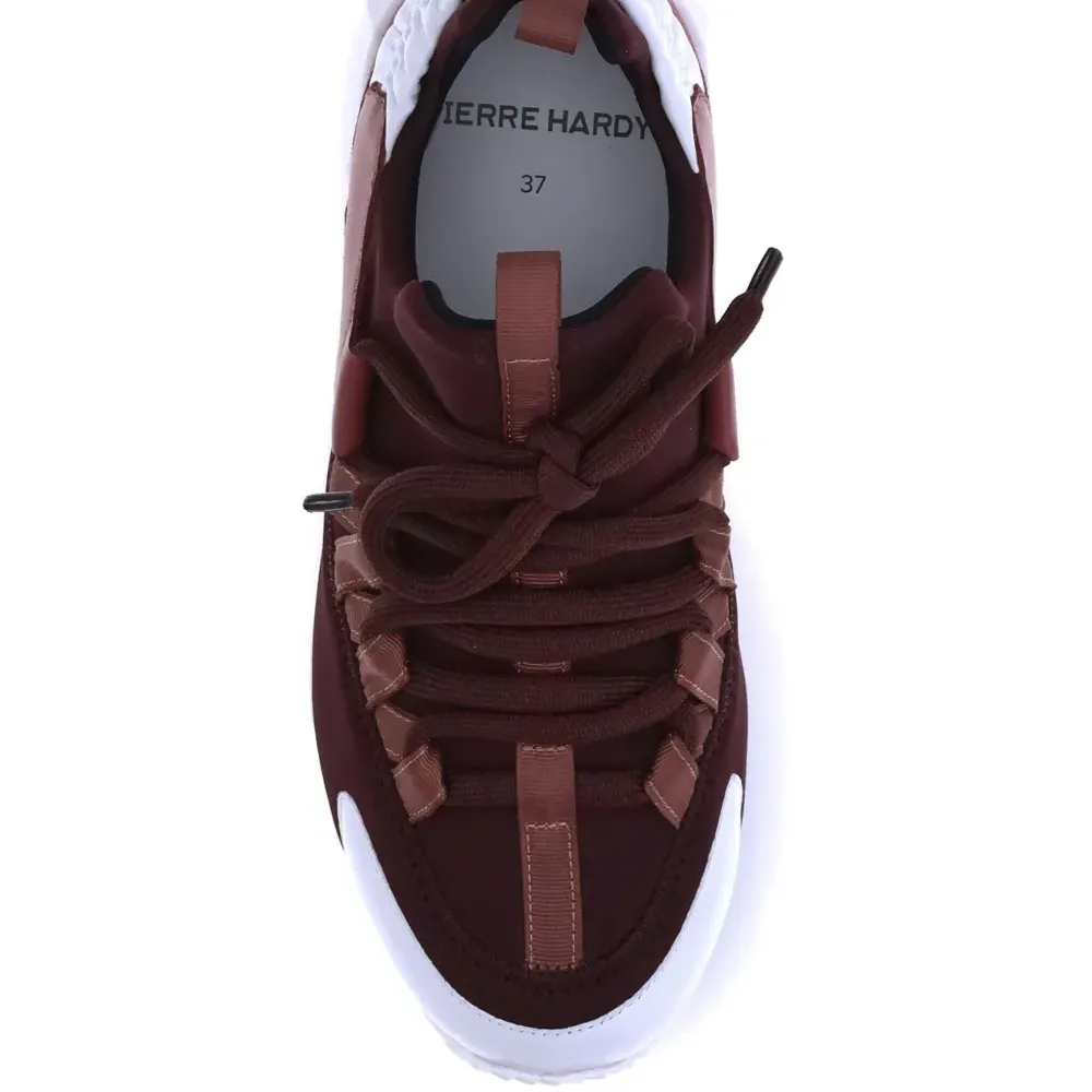 Кроссовки Trek Comet на шнуровке