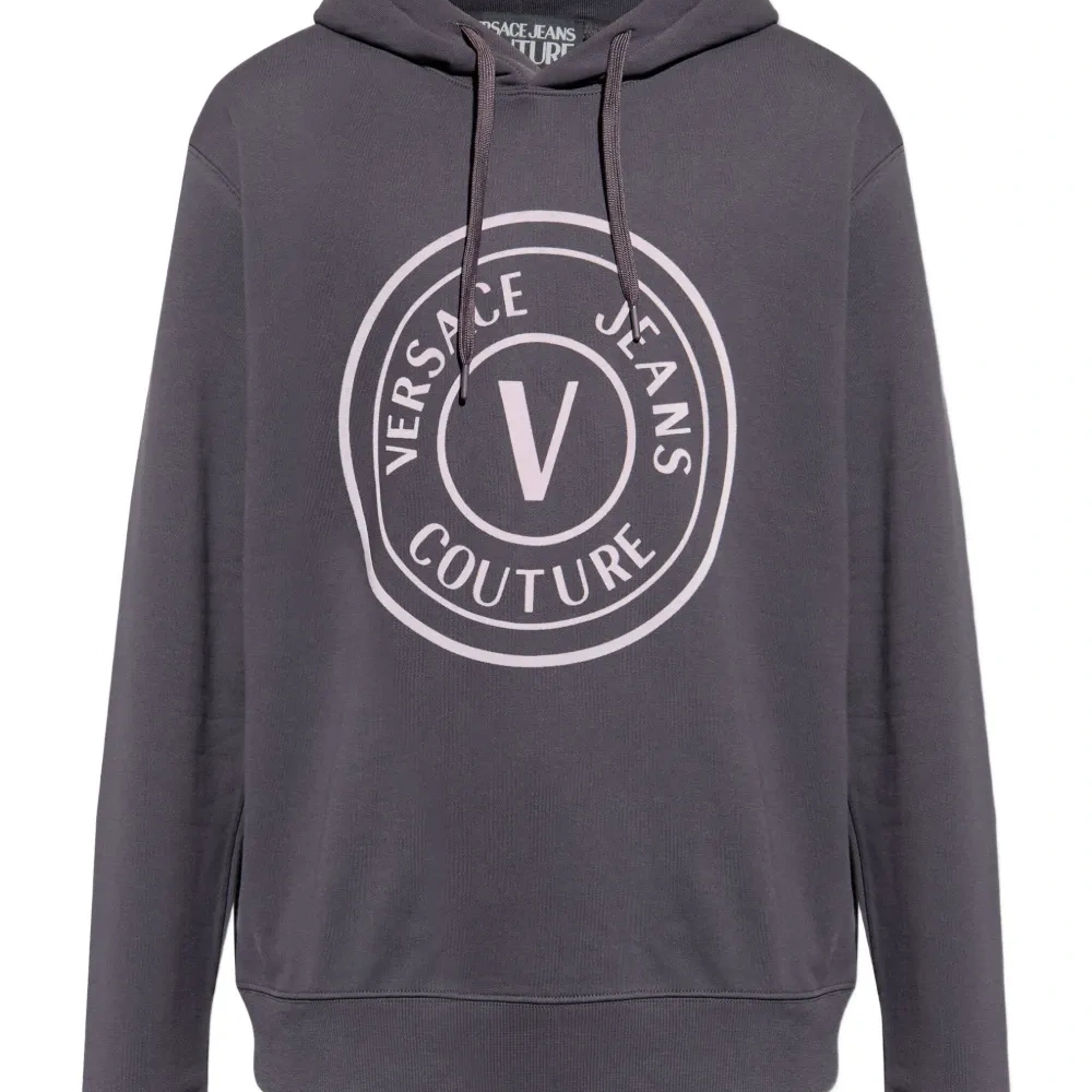 худи с логотипом