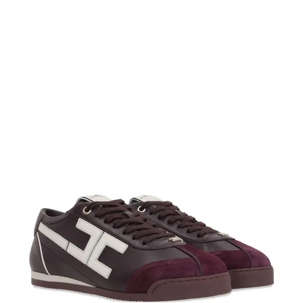 Кроссовки с логотипом