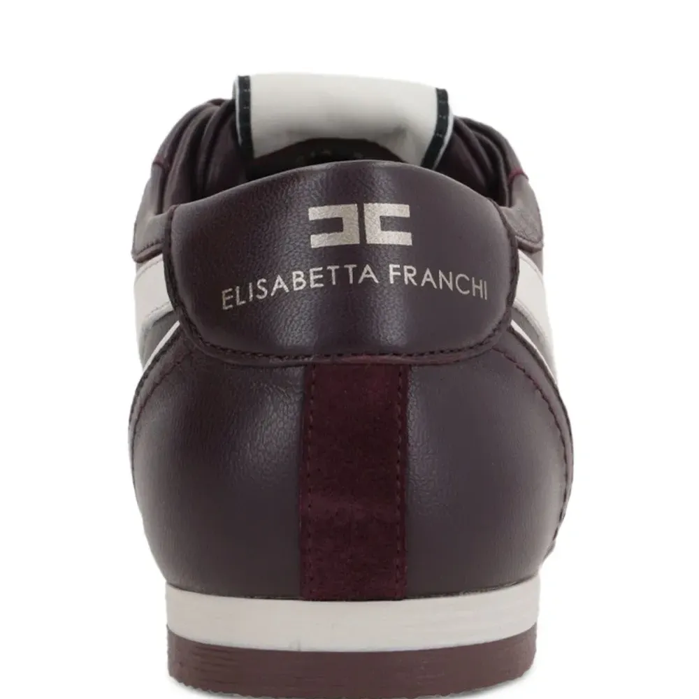 Кроссовки с логотипом