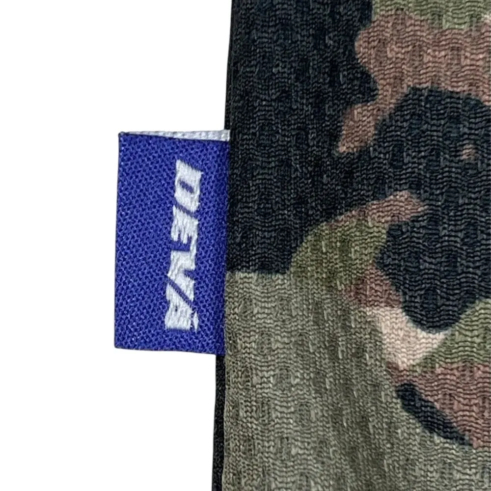 футболка с камуфляжным принтом