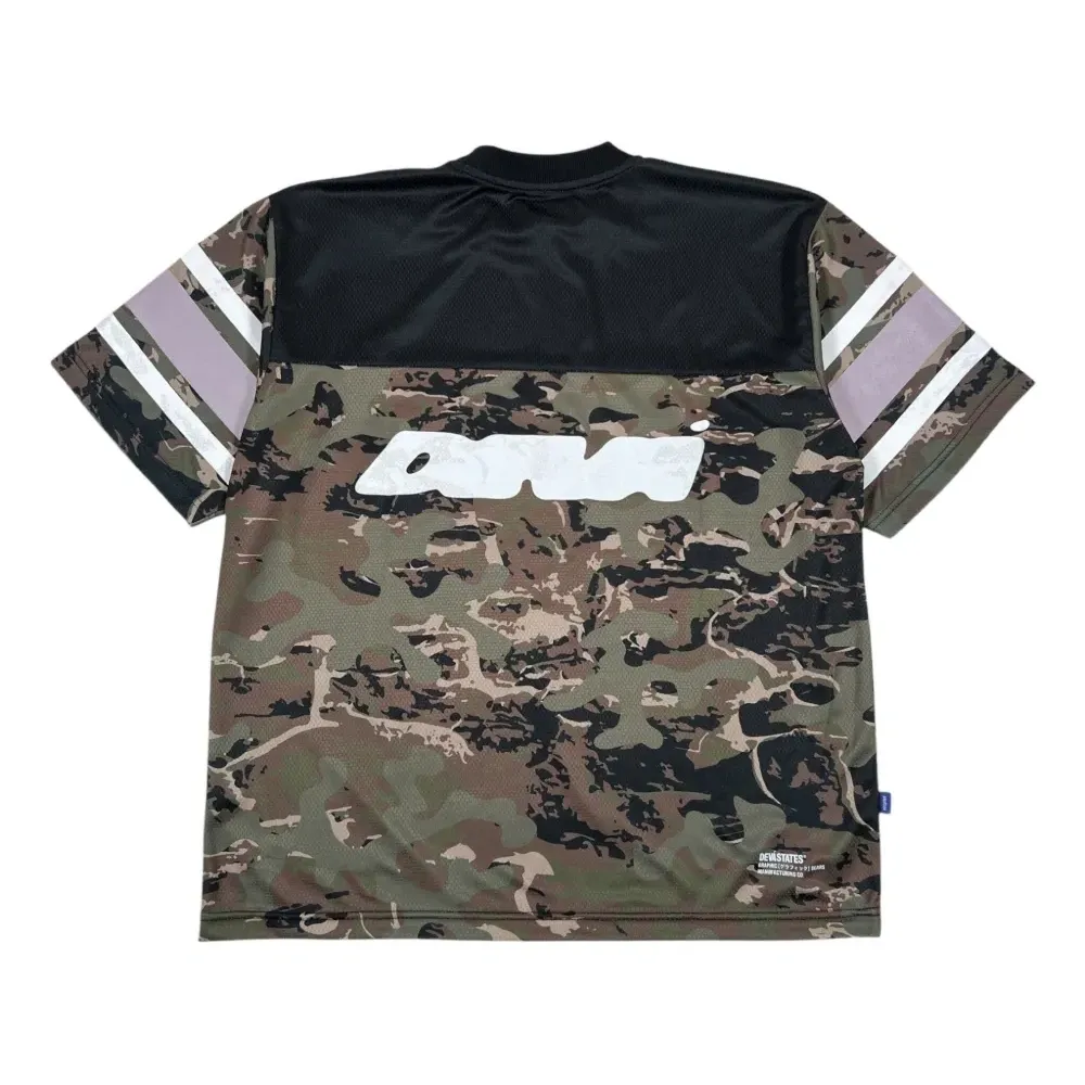 футболка с камуфляжным принтом