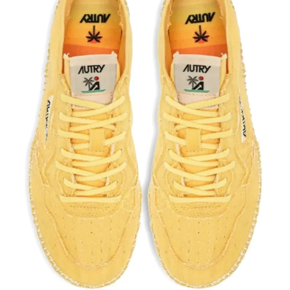 Эспадрильи из канваса Эспадрильи из канваса